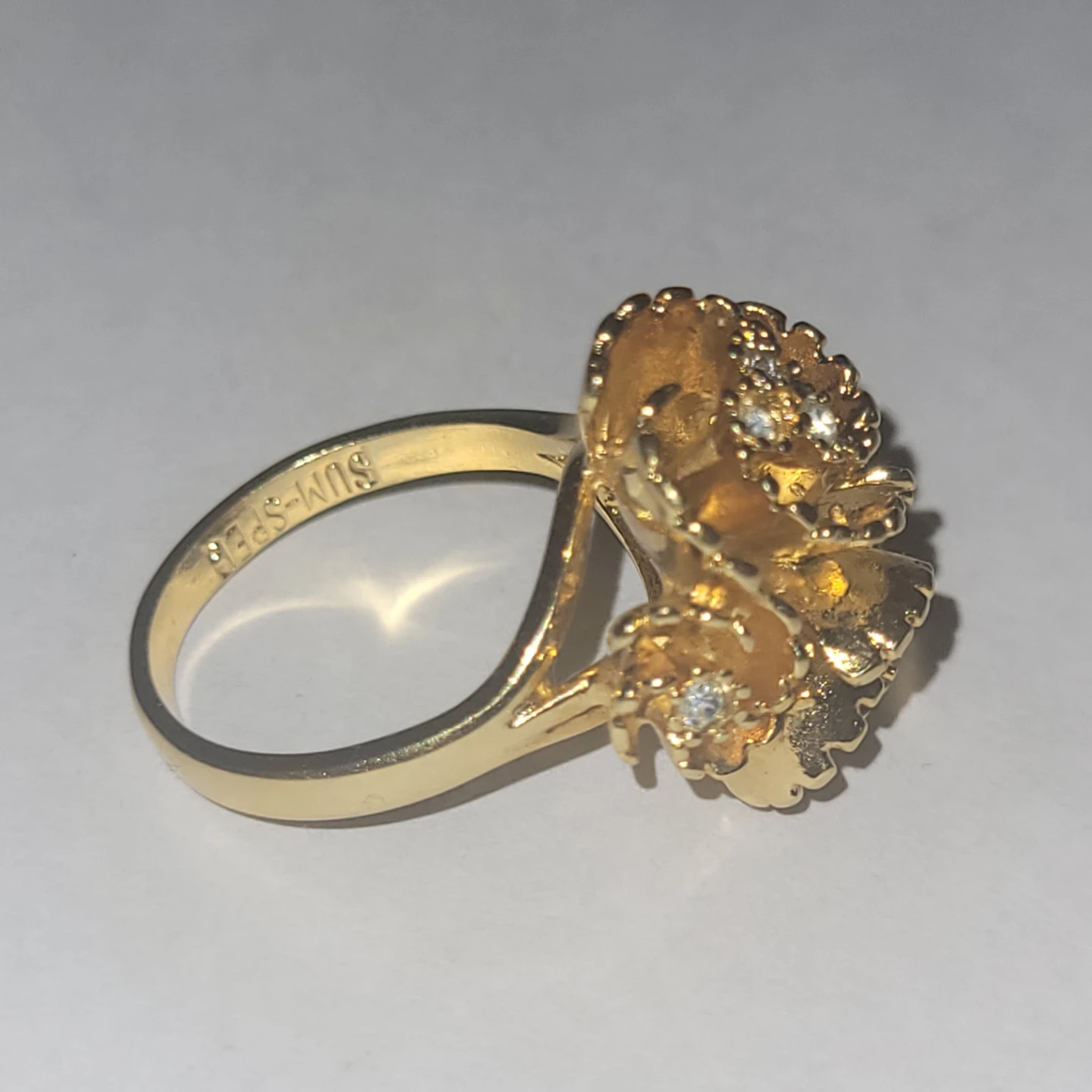 Gold Tone Floral Ring with "SUM-SP" Mark - photo 2