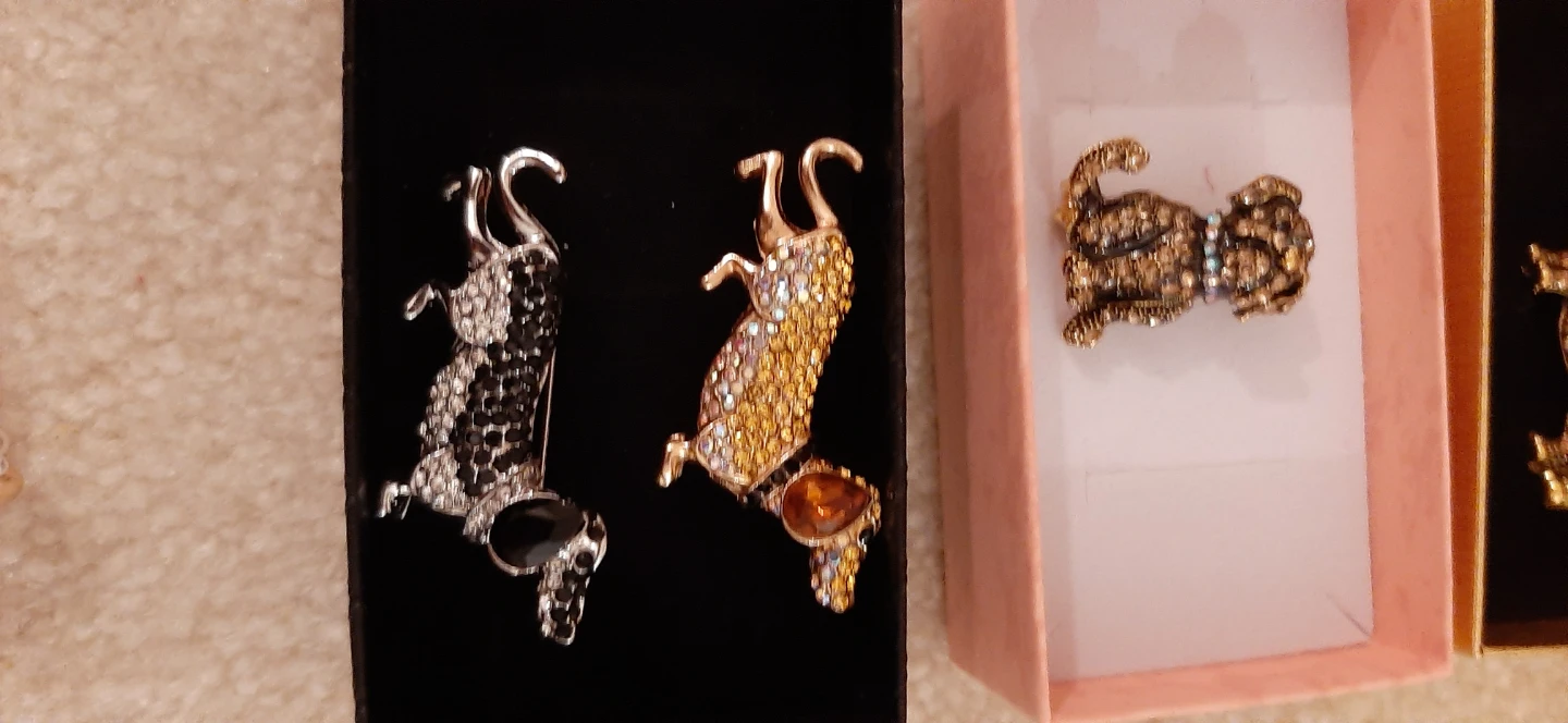 Poodle figure brooch with pearls and crystals - photo 5