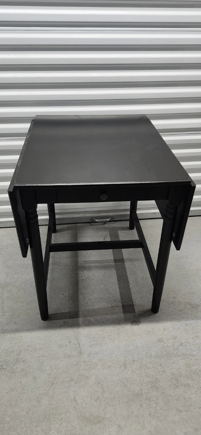 Ikea dinning table with drawer with two chairs - photo 5