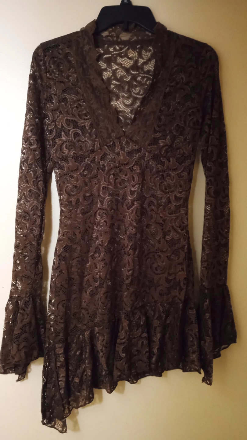 New lace dress