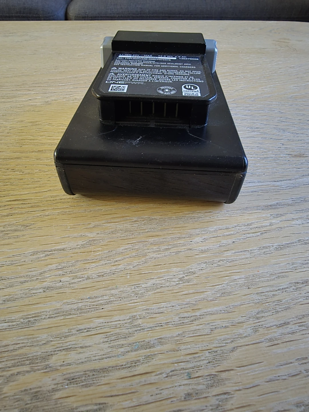 Hoover® ONEPWR™ 4.0 Ah Lithium-Ion Battery - photo 5
