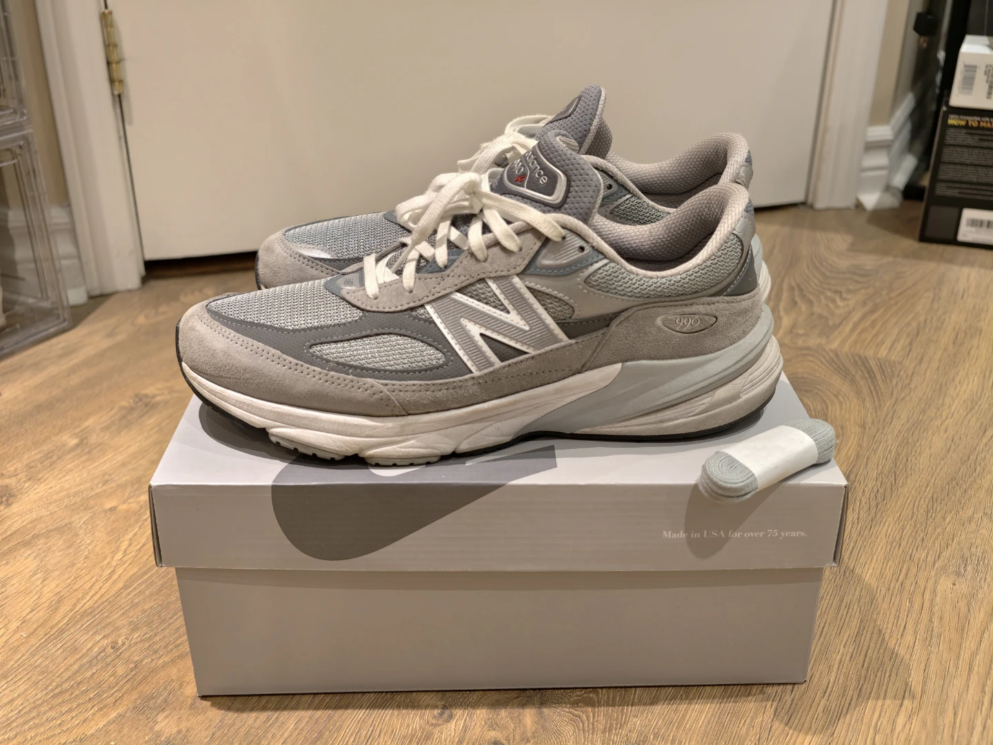 Like New Men's New Balance 990v6 Sneakers - US Size 12