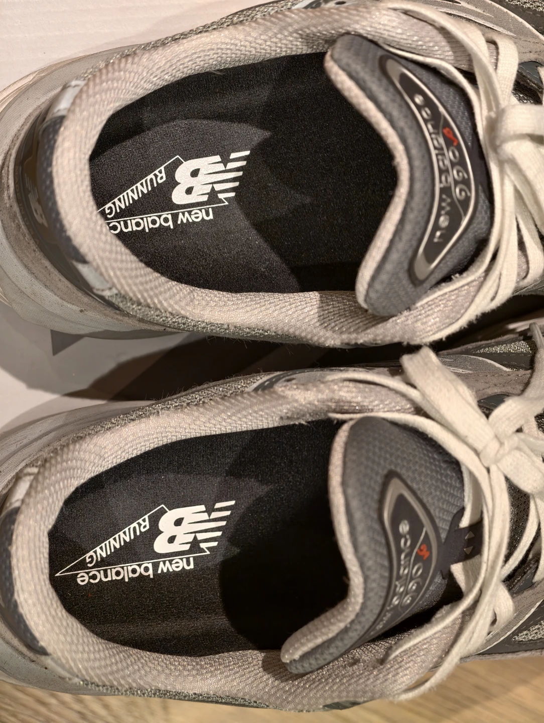 Like New Men's New Balance 990v6 Sneakers - US Size 12 - photo 3