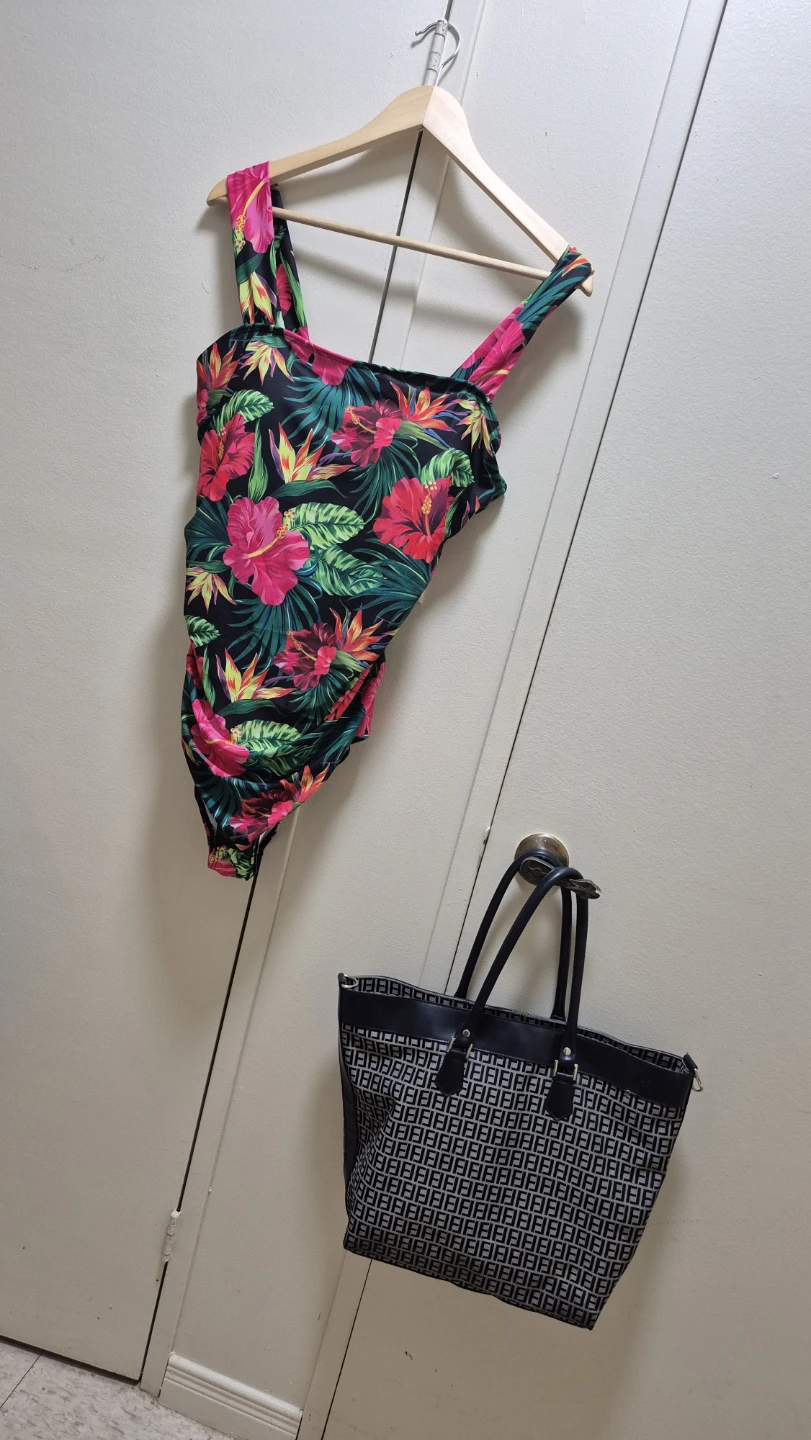 Women's Floral Print One-Piece Swimsuit - photo 2