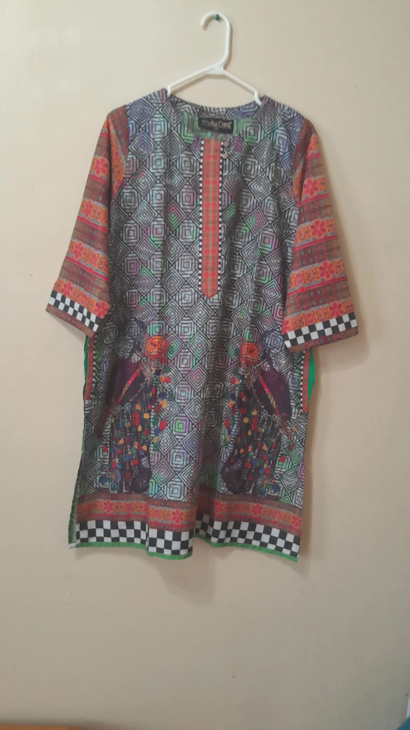 Mixed Lot of 5 Women's Tops/Kurtis $10 each - photo 5