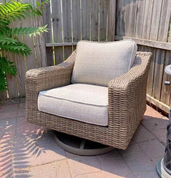 Outdoor furniture - photo 3