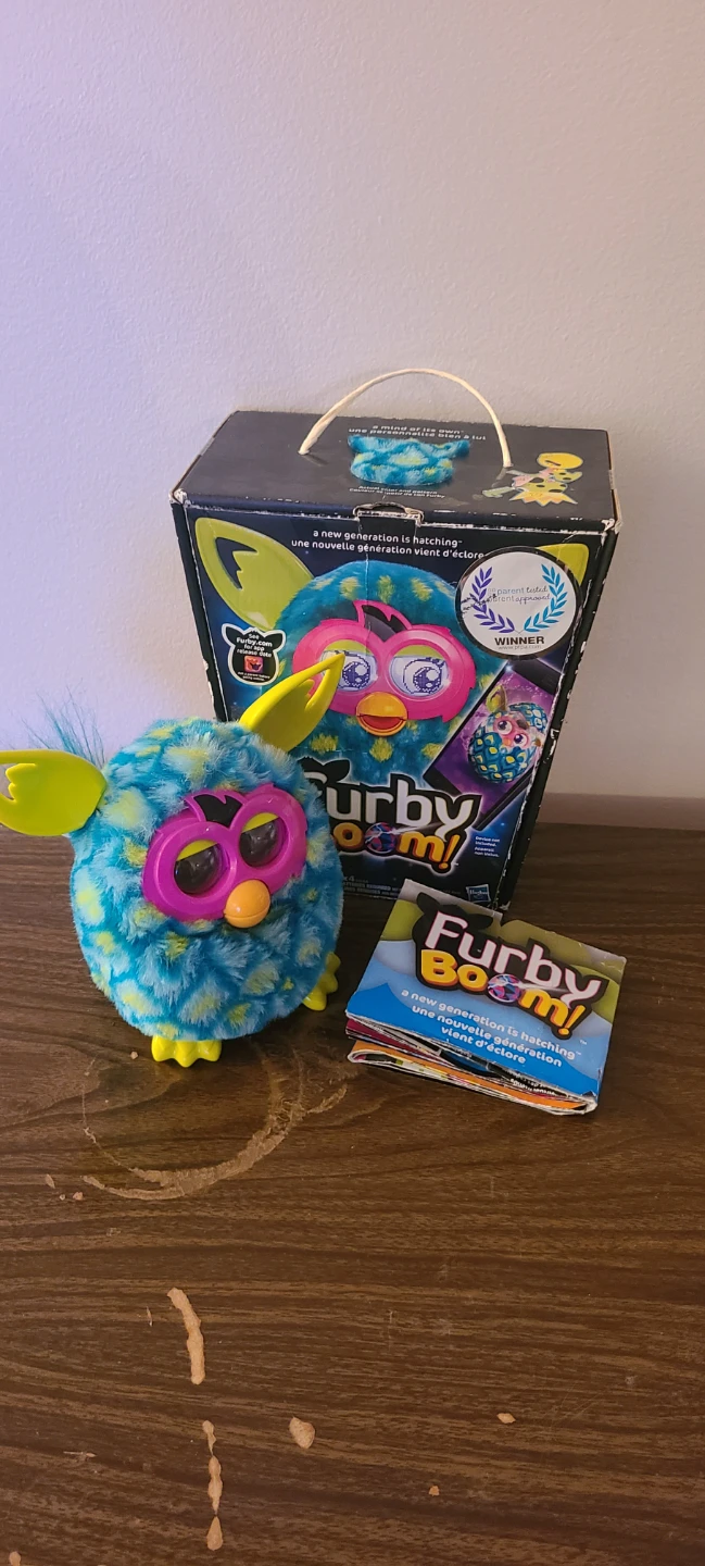 Furby Boom Peacock 2012 Hasbro Green Blue Pink Collectible Retro - photo 2
