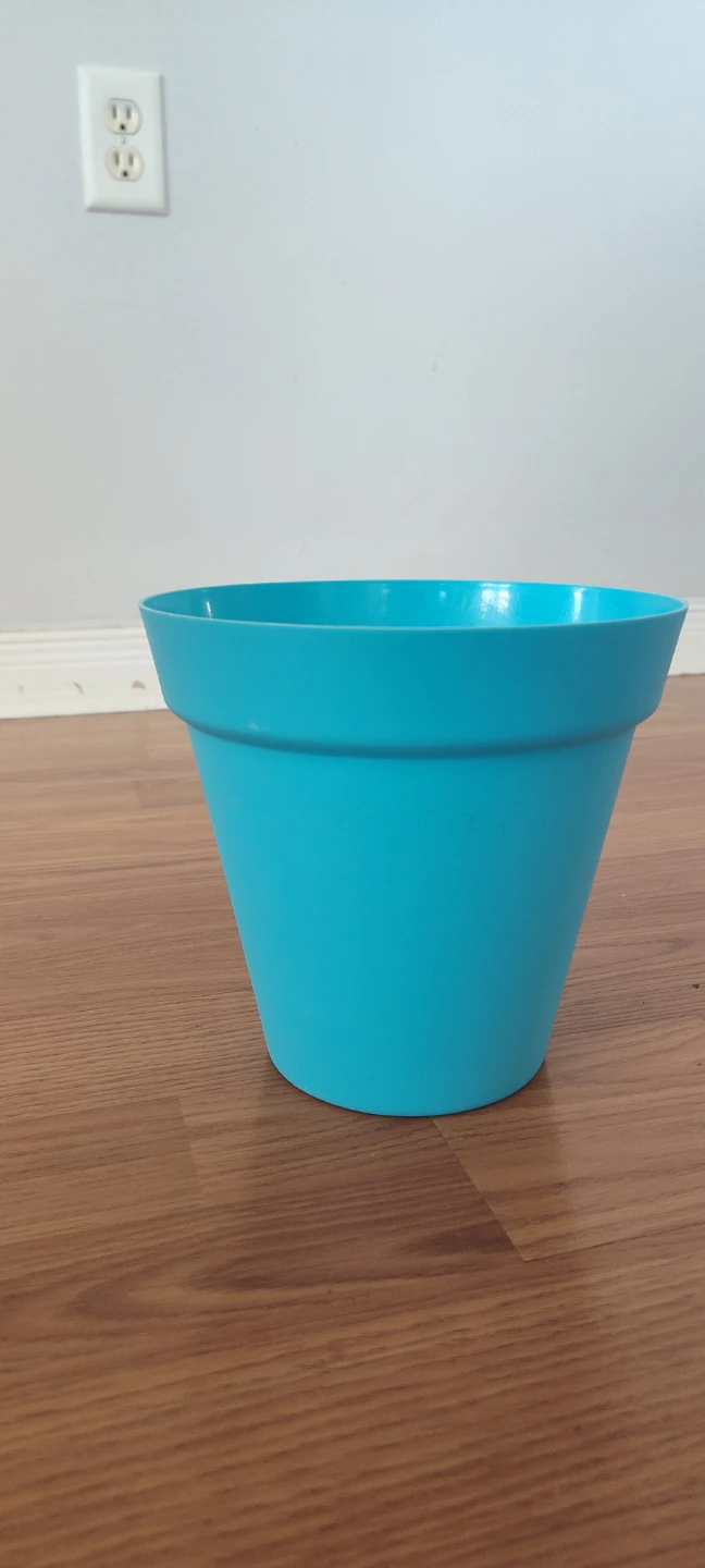 Plastic Plant Pot