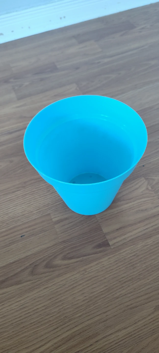 Plastic Plant Pot - photo 3