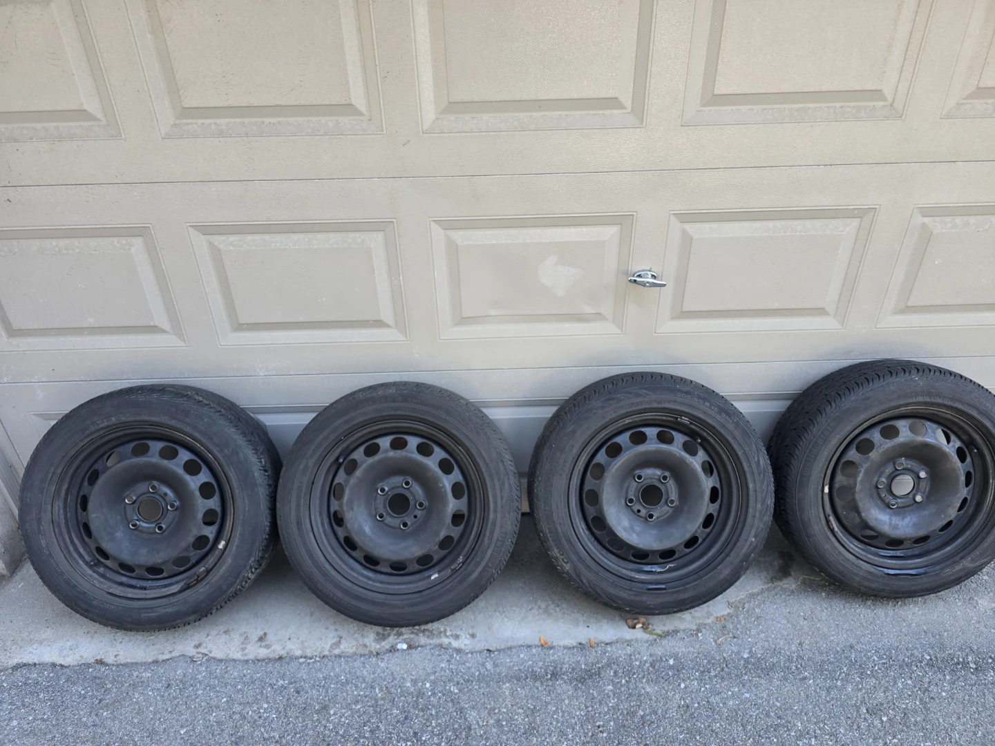 Set of 4 Continental ProContact Tires 205/55 R16