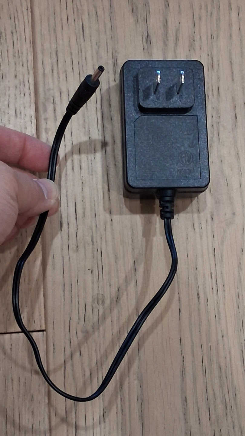 AC to DC Power Adaptor 3.5mm Plug, 24V 1.5A - photo 2