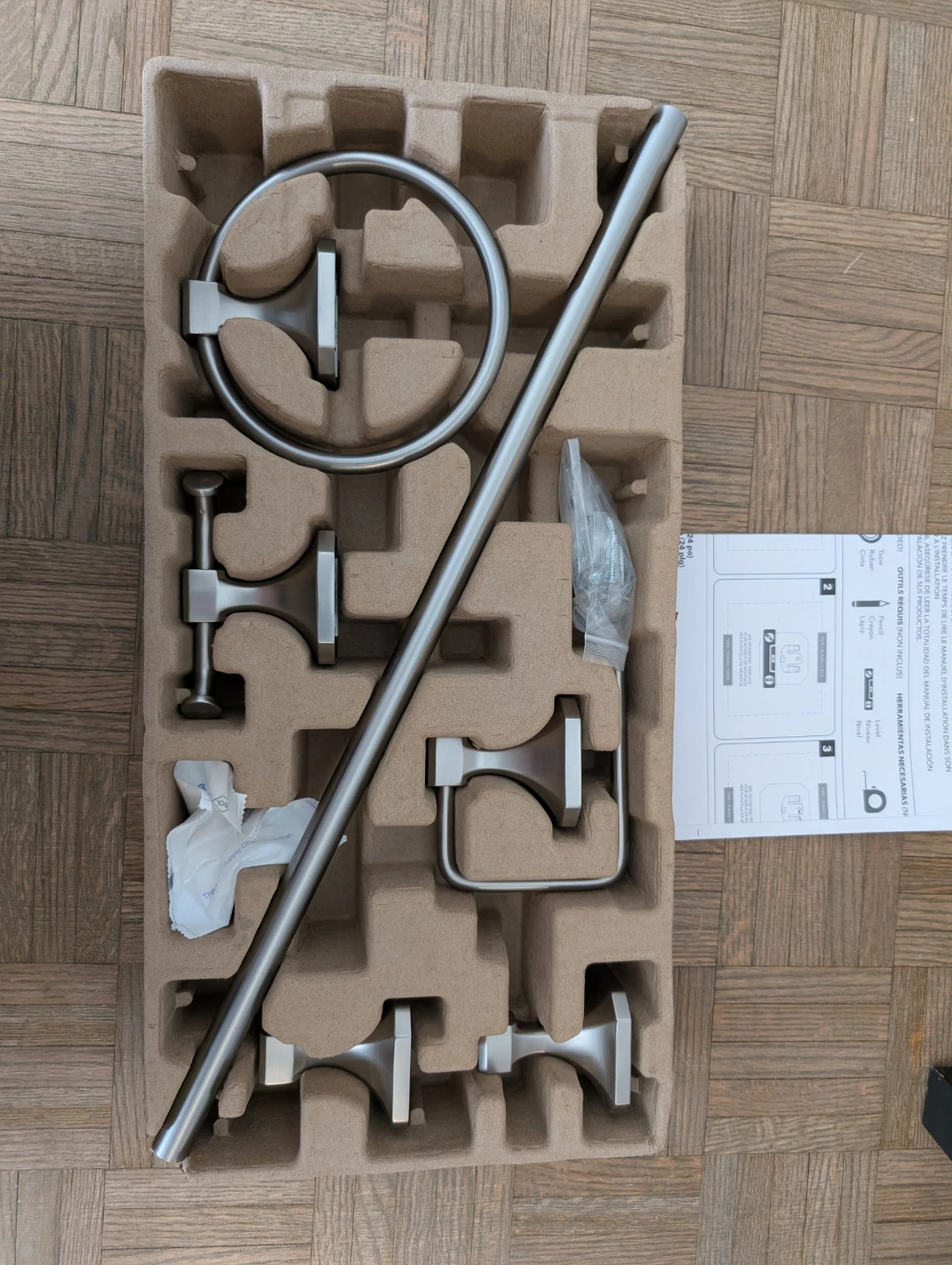 Richelieu 4-Piece Bathroom Accessory Set - photo 3