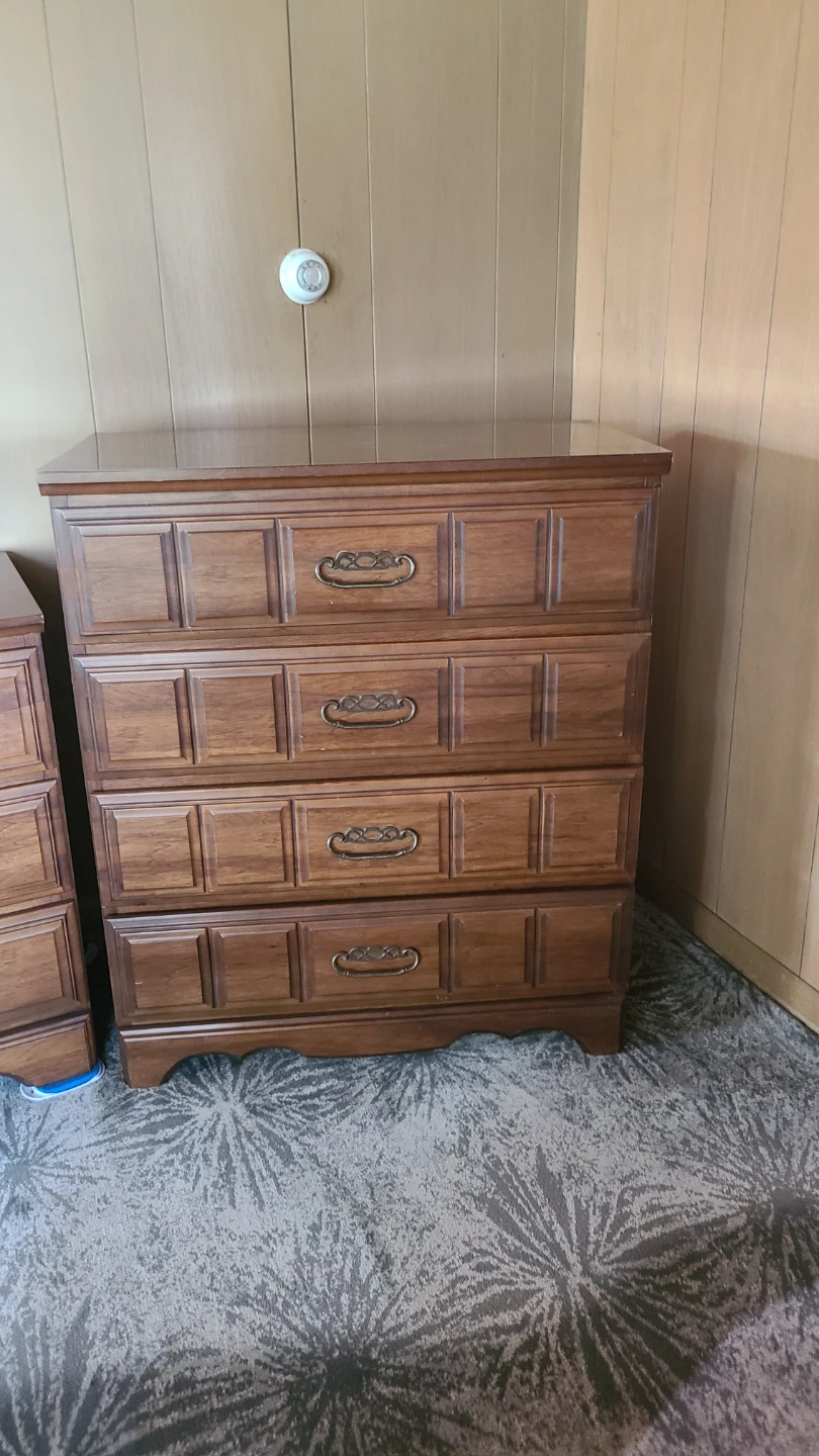 3 piece 70s Bedroom Set
