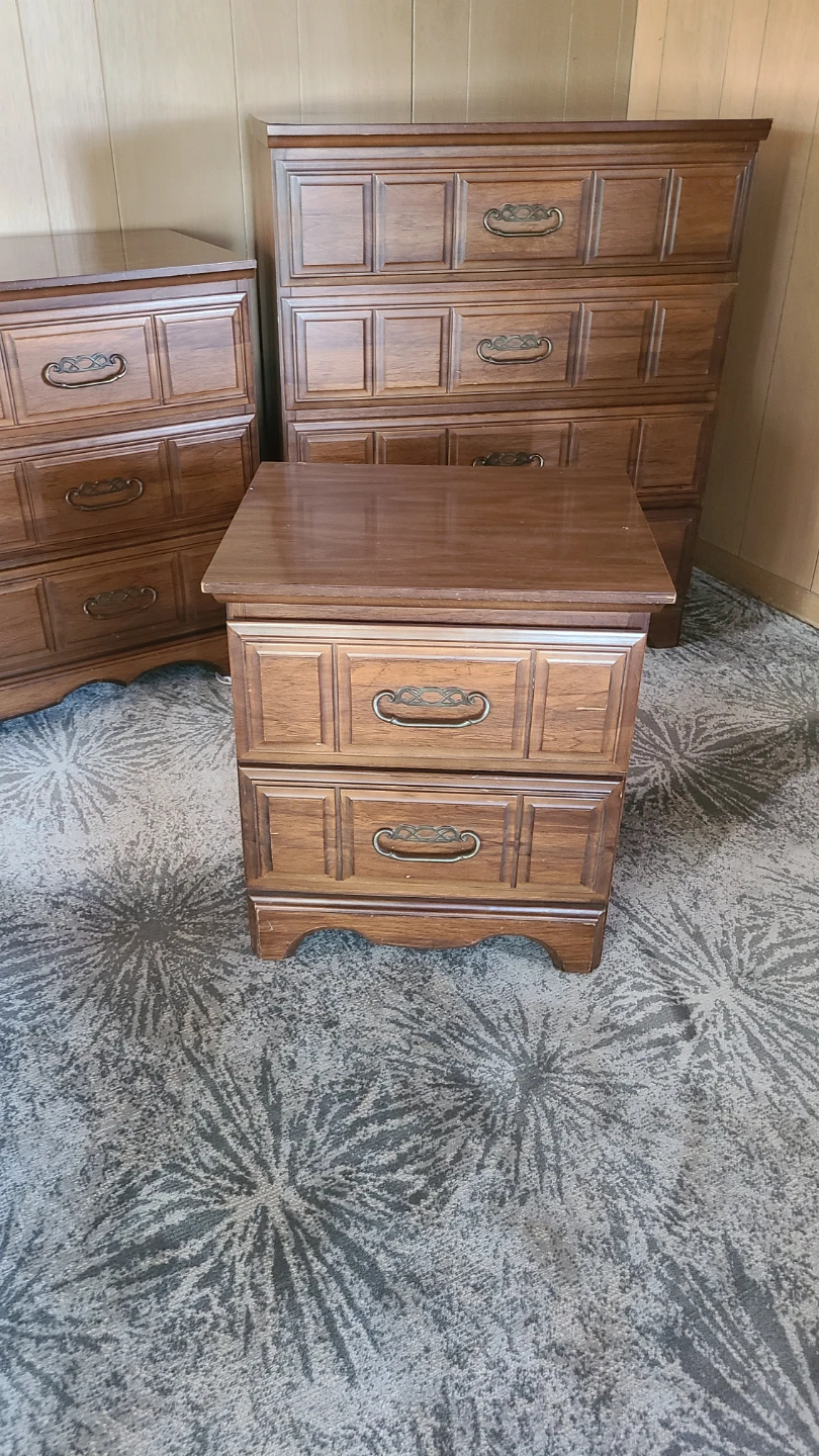 3 piece 70s Bedroom Set - photo 3