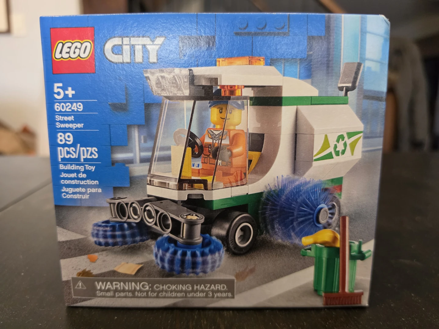LEGO City 60249 Street Sweeper Building Toy BNIB (Retired)
