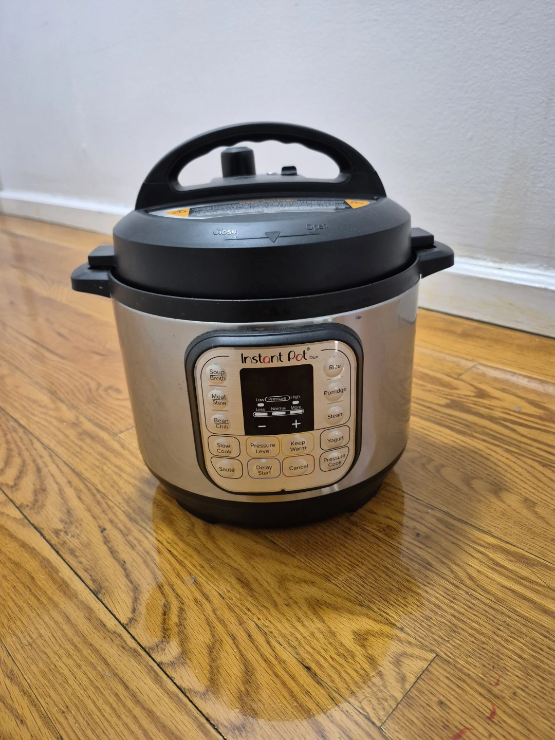 Instant Pot Duo 6-Quart Multi-Use Pressure Cooker