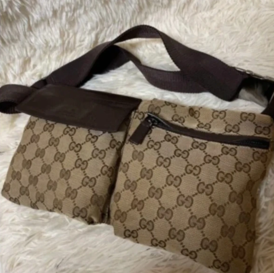 Vintage bum GG bag.