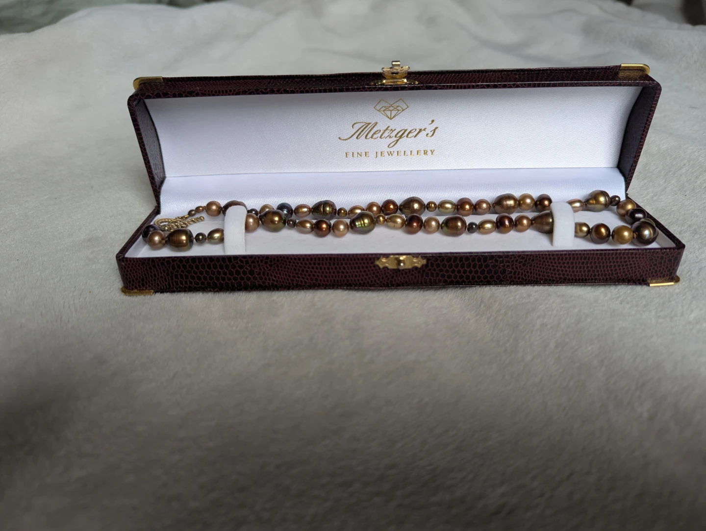 Metzger's Fine Jewellery Mixed Pearl Necklace