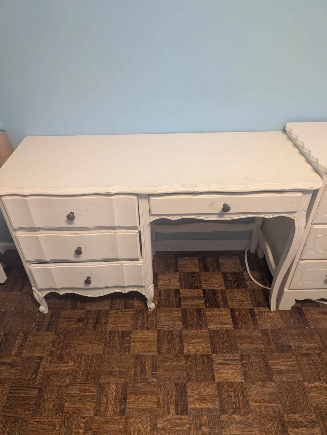 White Vanity Desk, Dresser and bookshelf