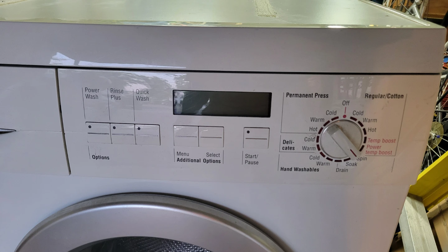 Bosch Axxis+ Washing Machine - photo 4