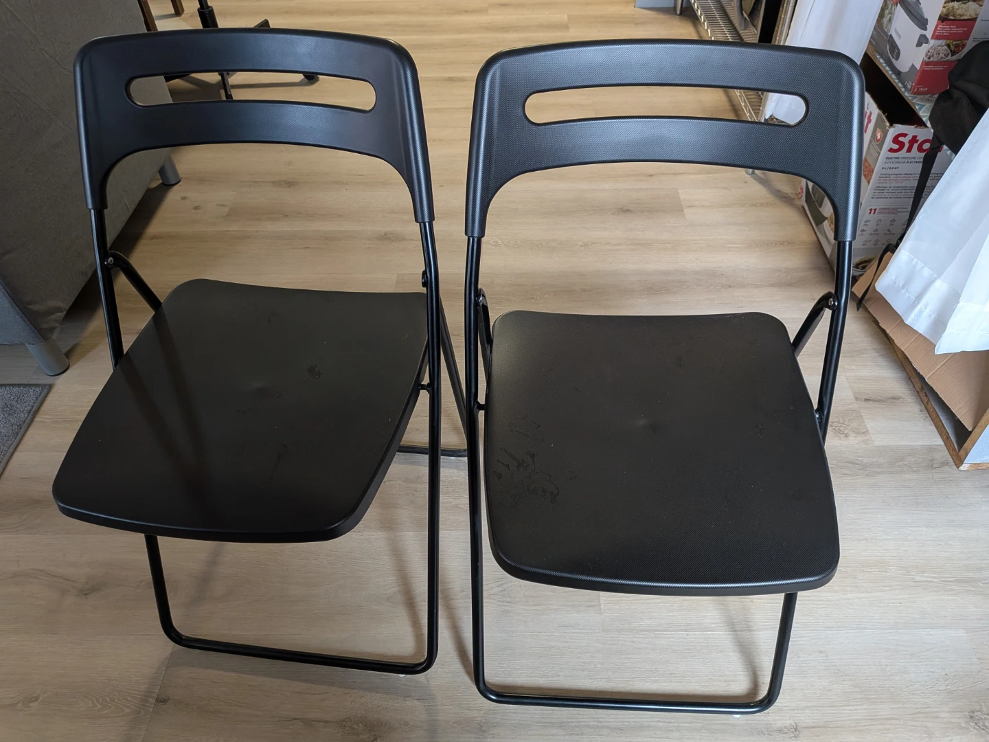 Set of 6 Black Folding Chairs