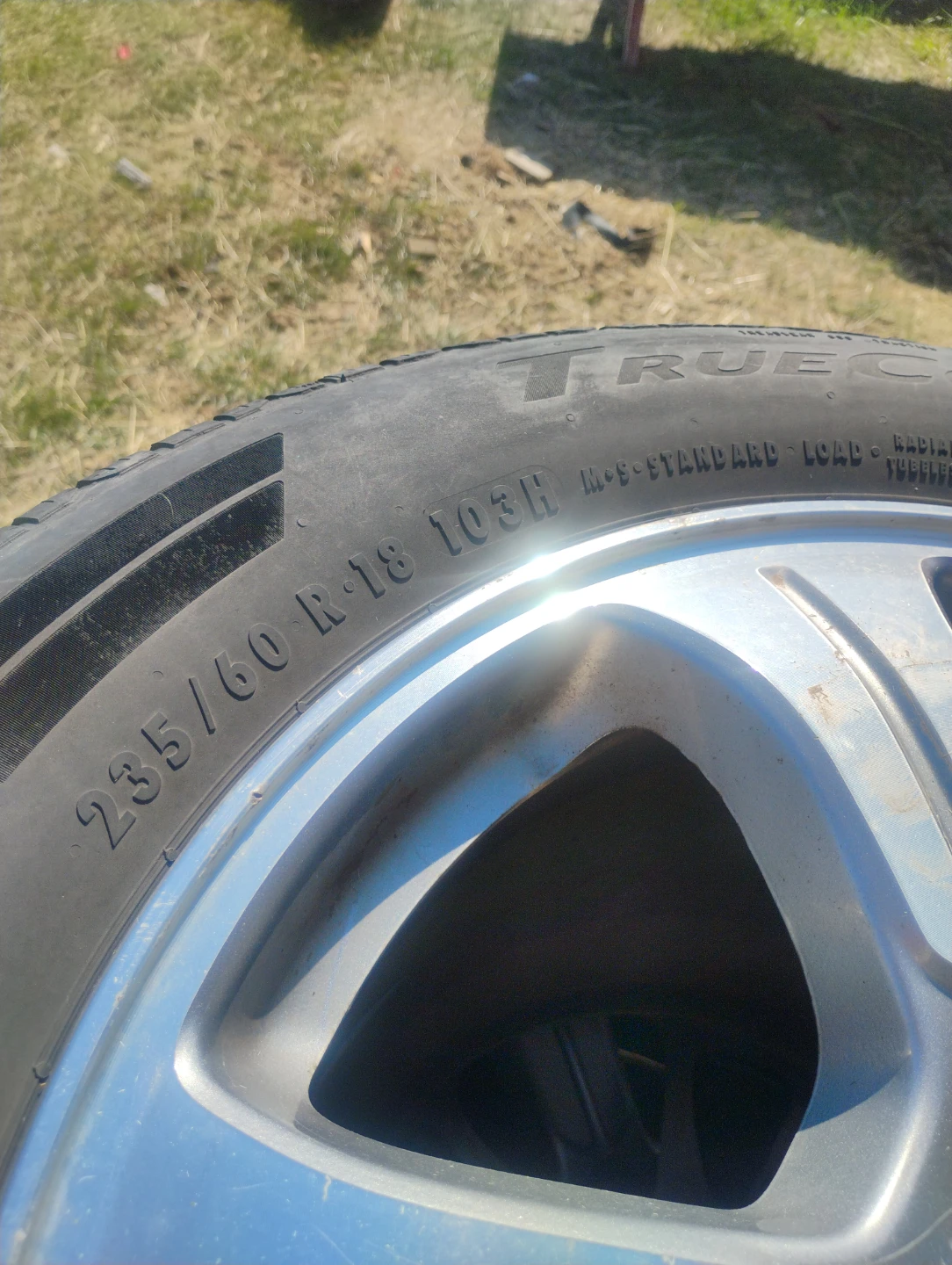 235/60 R18 Tires (Set of 4)