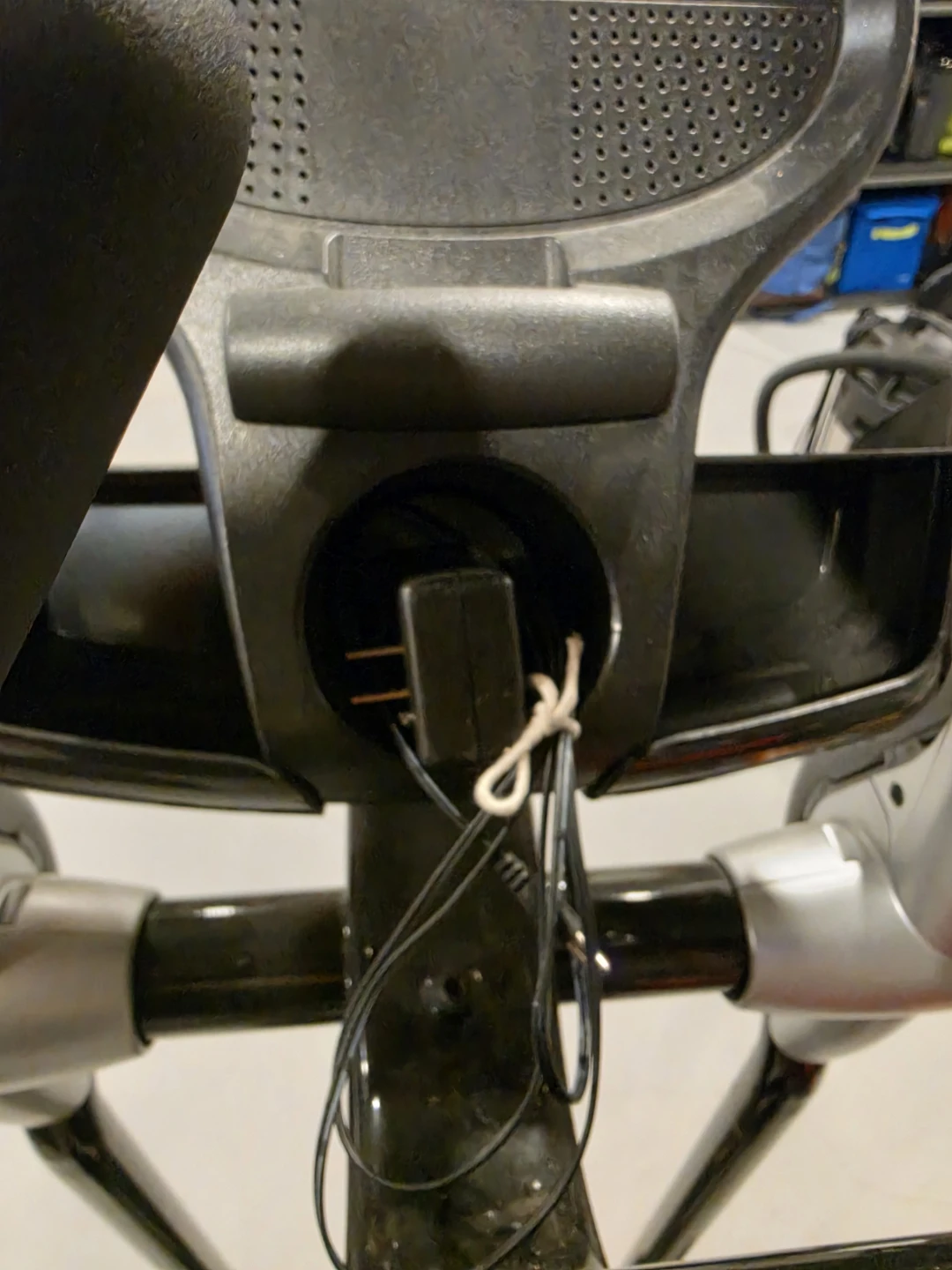Smooth Fitness CE7.4 Elliptical - photo 2