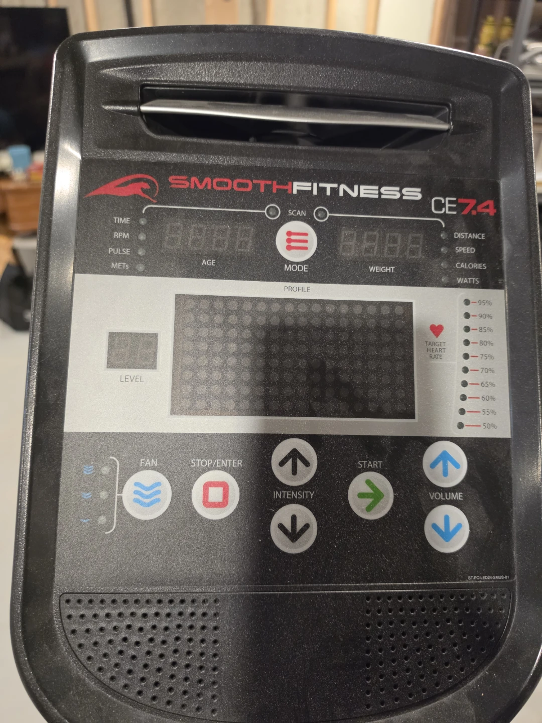 Smooth Fitness CE7.4 Elliptical - photo 3