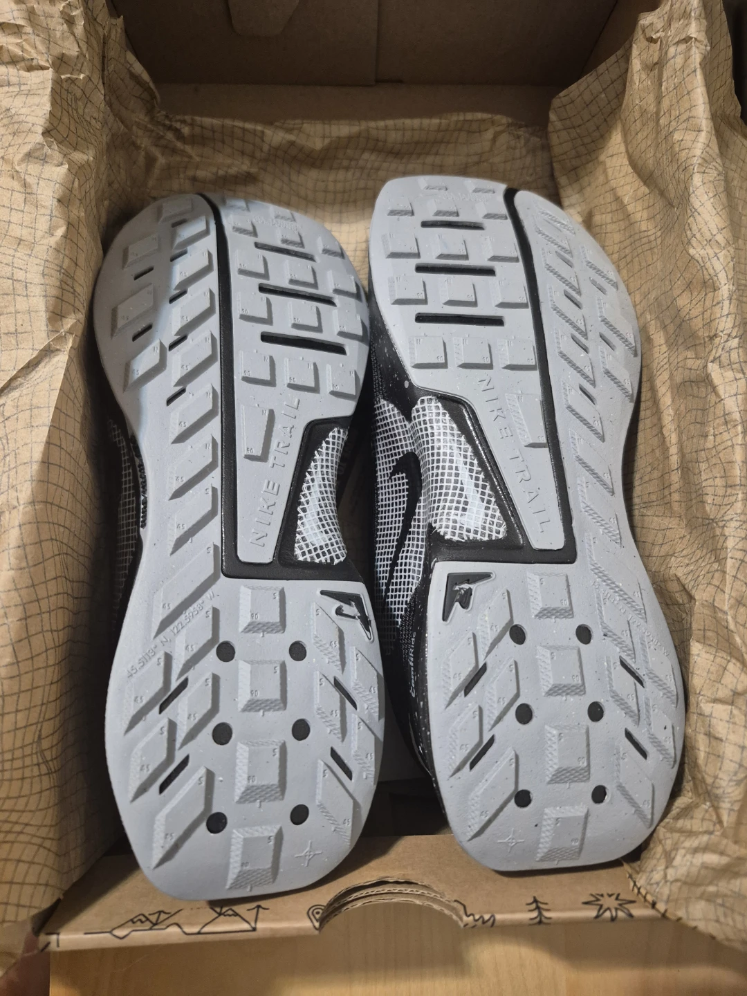 BNIB)Nike Juniper Trail 3 Size 7 Running Shoes - photo 2
