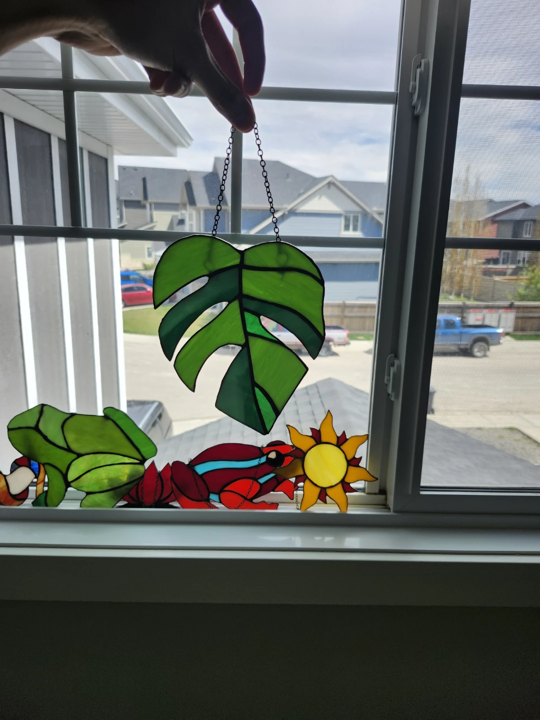 Stained Glass Monstera Leaf Suncatcher - photo 2