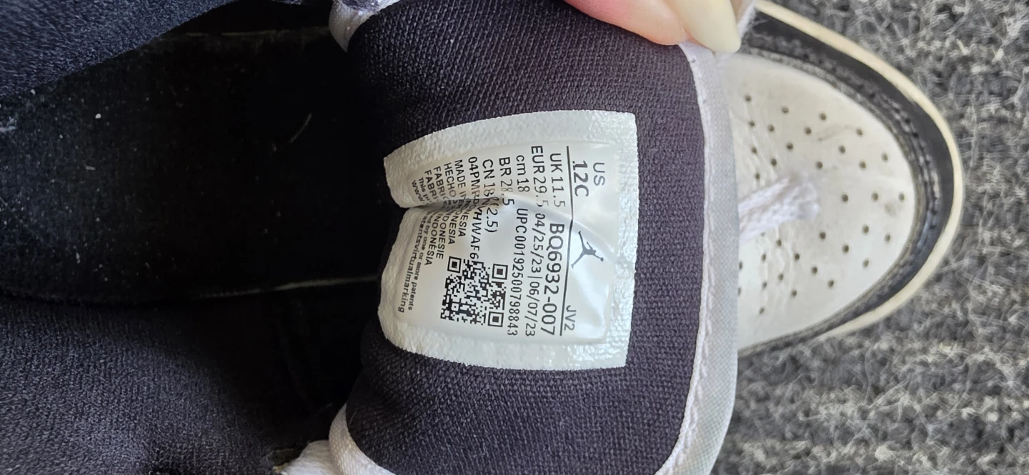 Air Jordan 1 Mid (12C) Toddler Shoes - photo 5