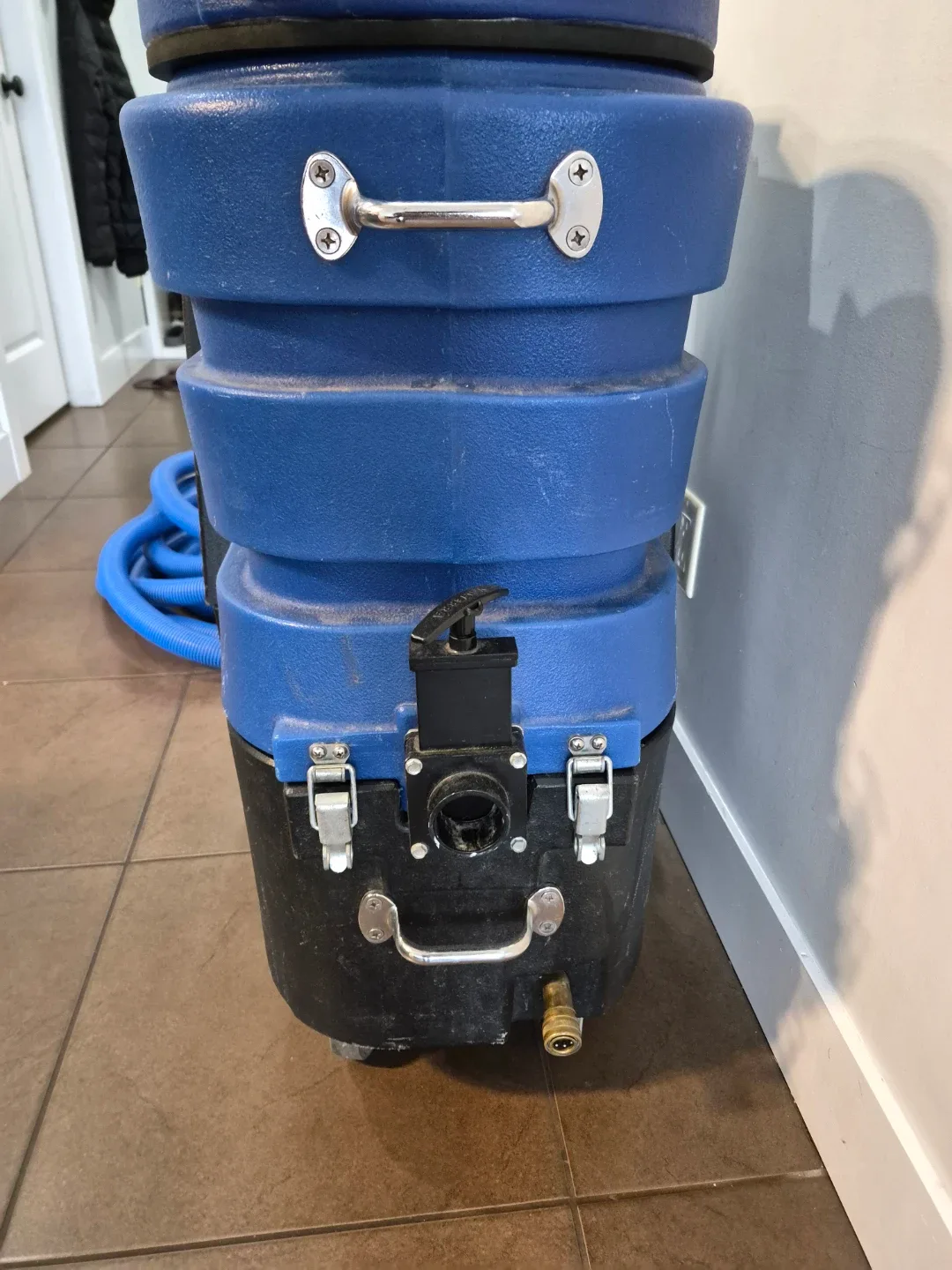 Esteam Ninja 400 Carpet Extractor - photo 4
