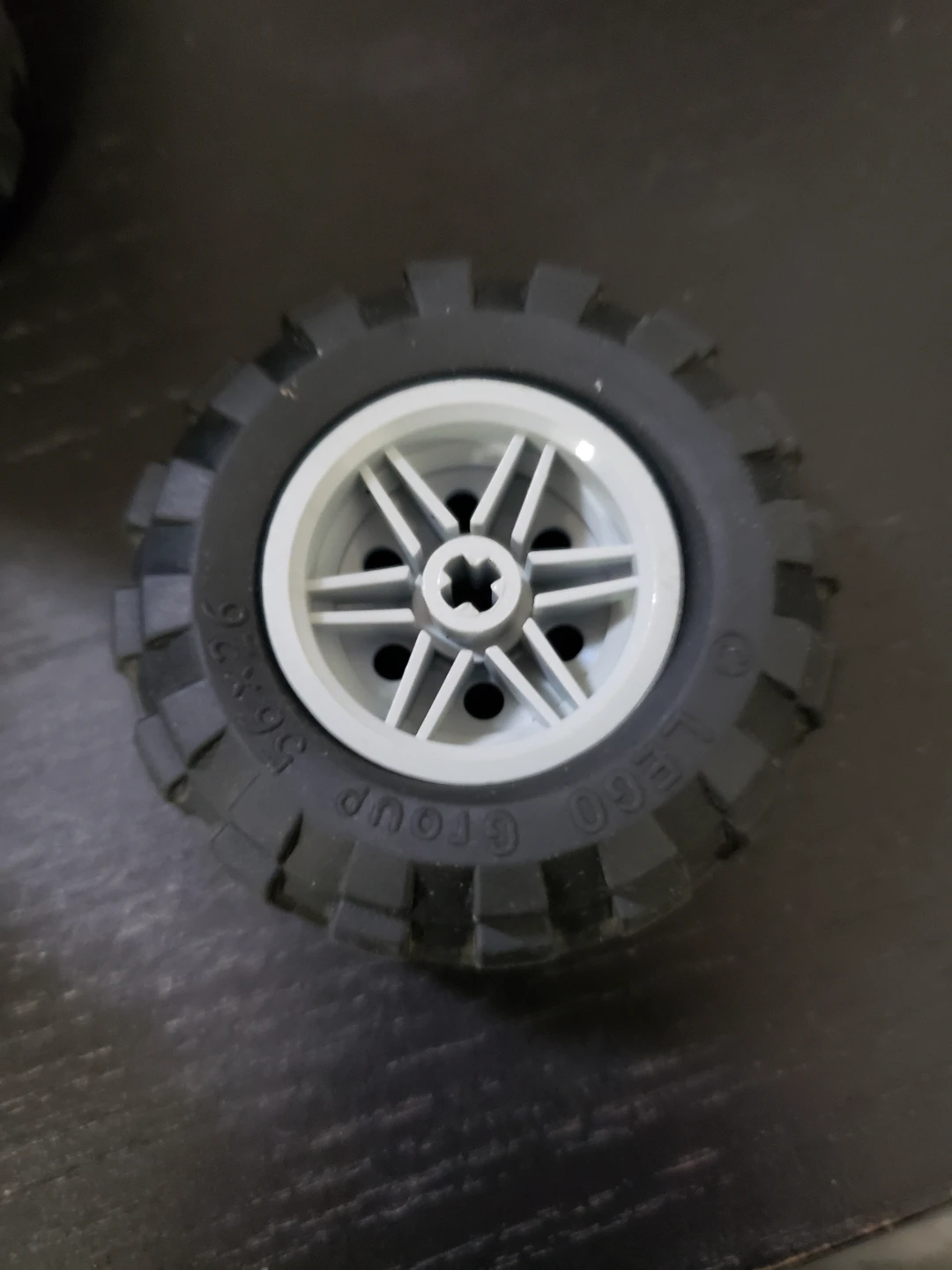 40 LEGO Tires Wheels 56x26 Set - photo 3