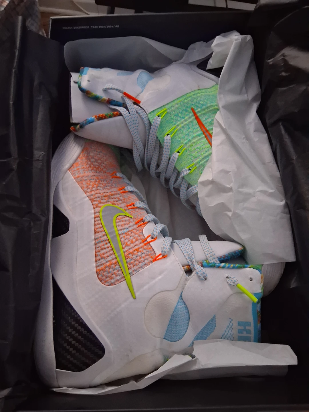 2 pairs of kobes used size 11 - photo 2