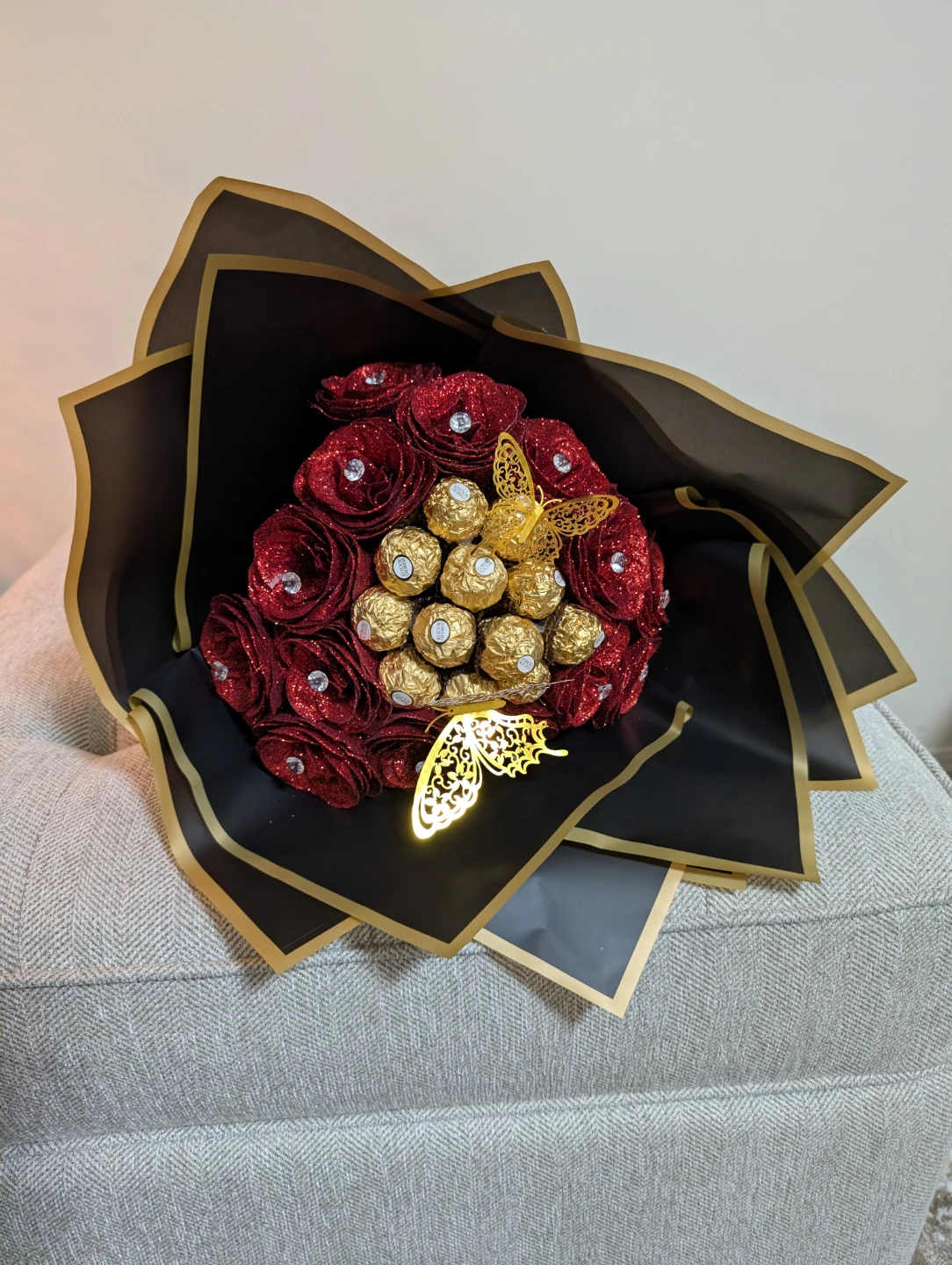 Nush Ferrero Rocher and flower  Bouquet - photo 3