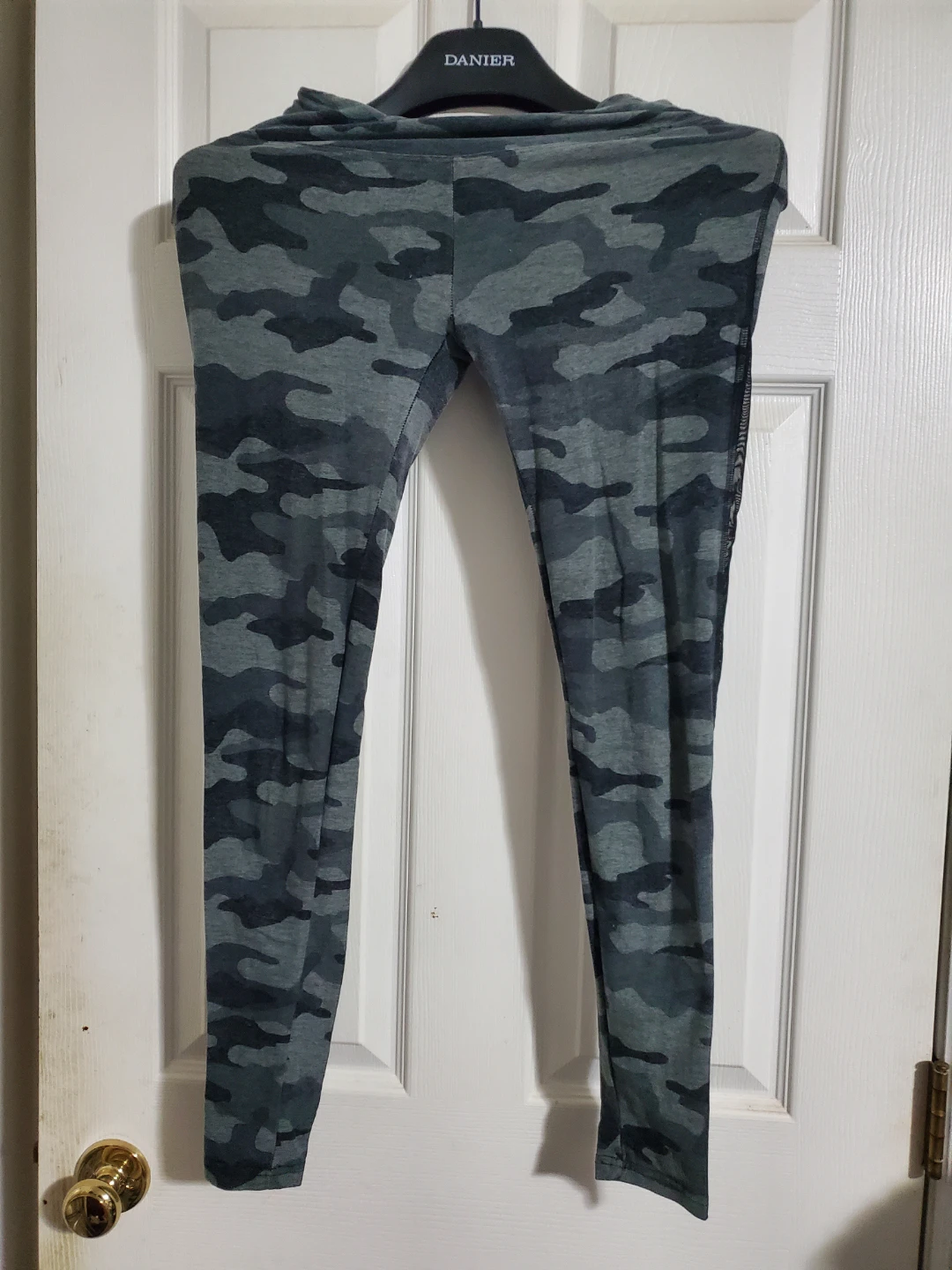 Small Ladies Clothes Lot - photo 3