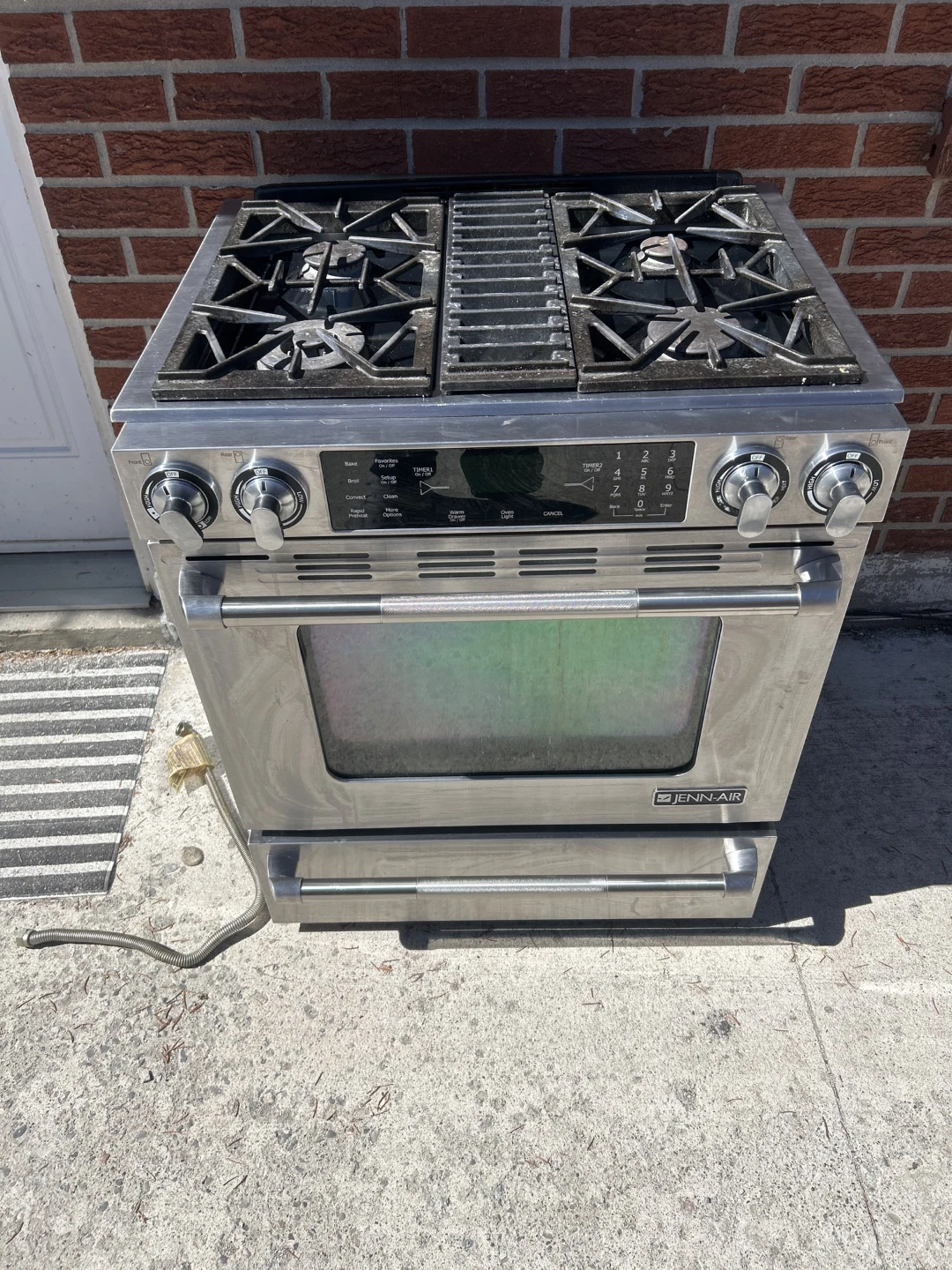 Jenn-Air Gas Range