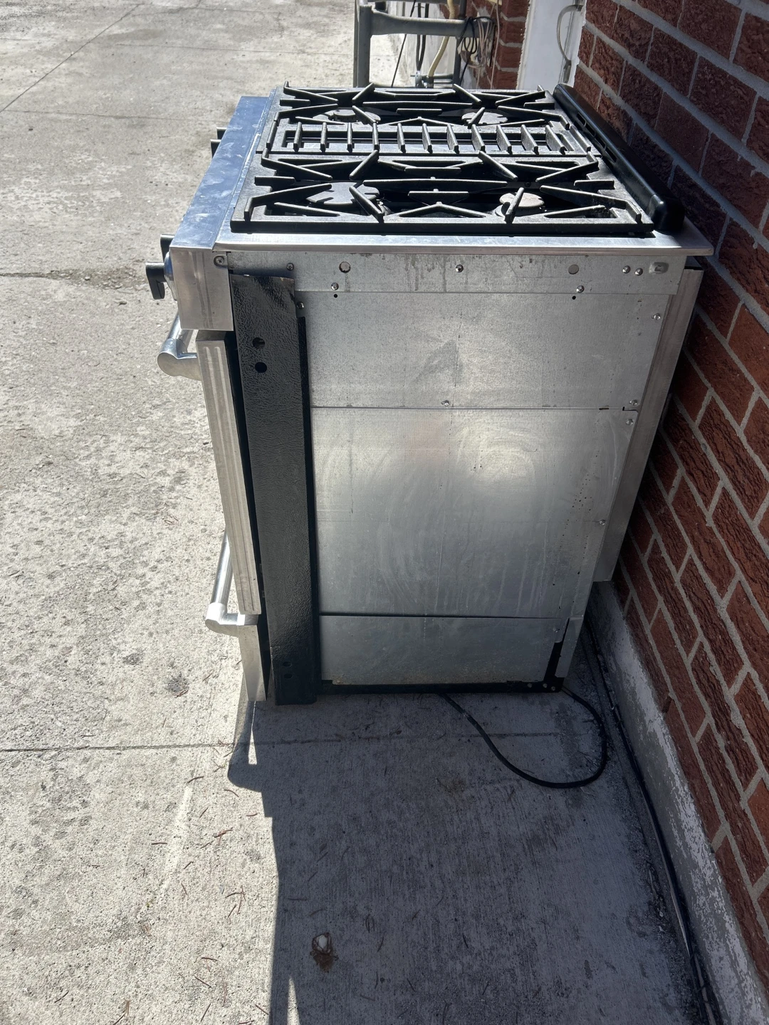 Jenn-Air Gas Range - photo 2