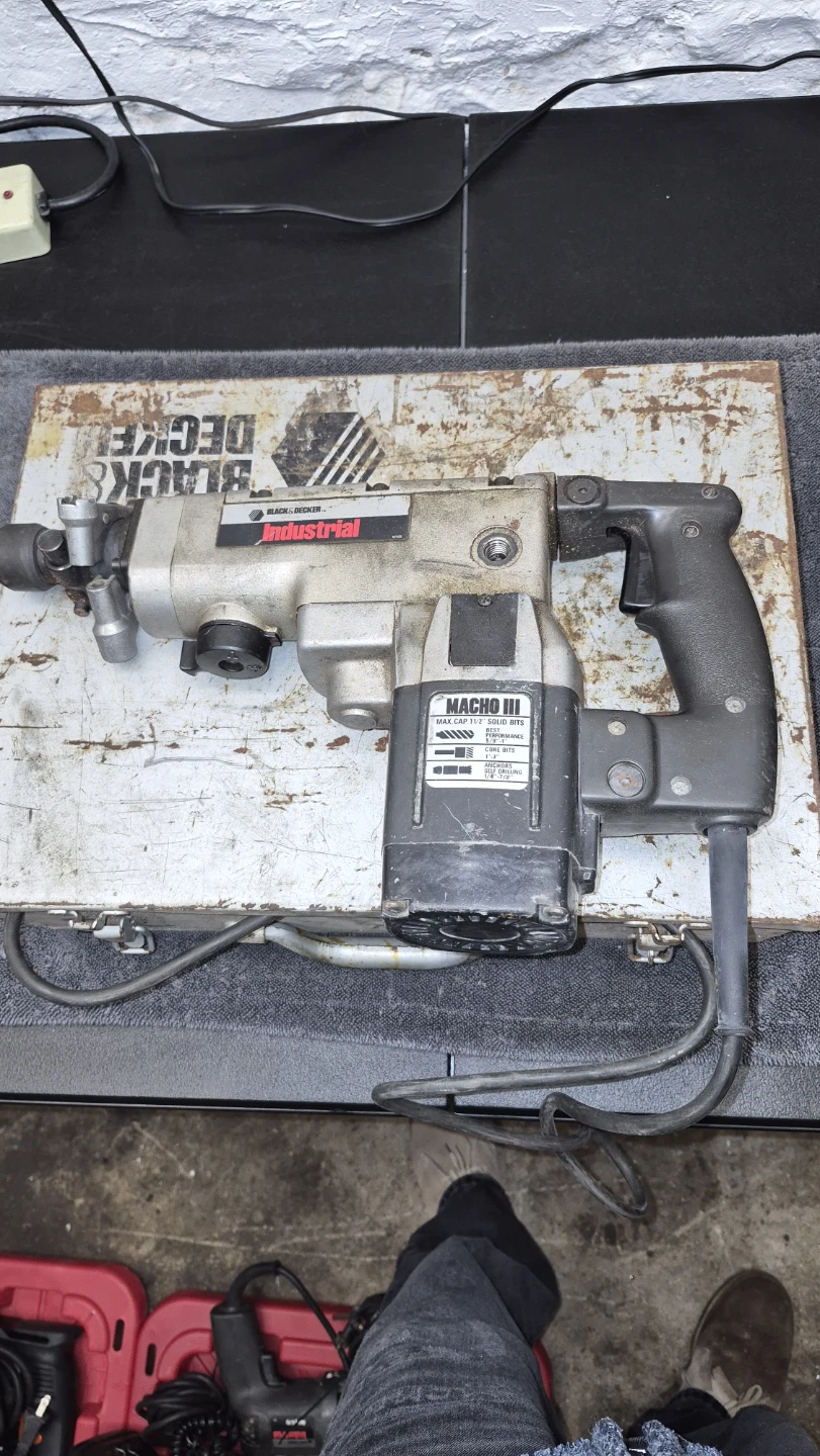 Black & Decker Macho III Rotary Hammer - photo 2