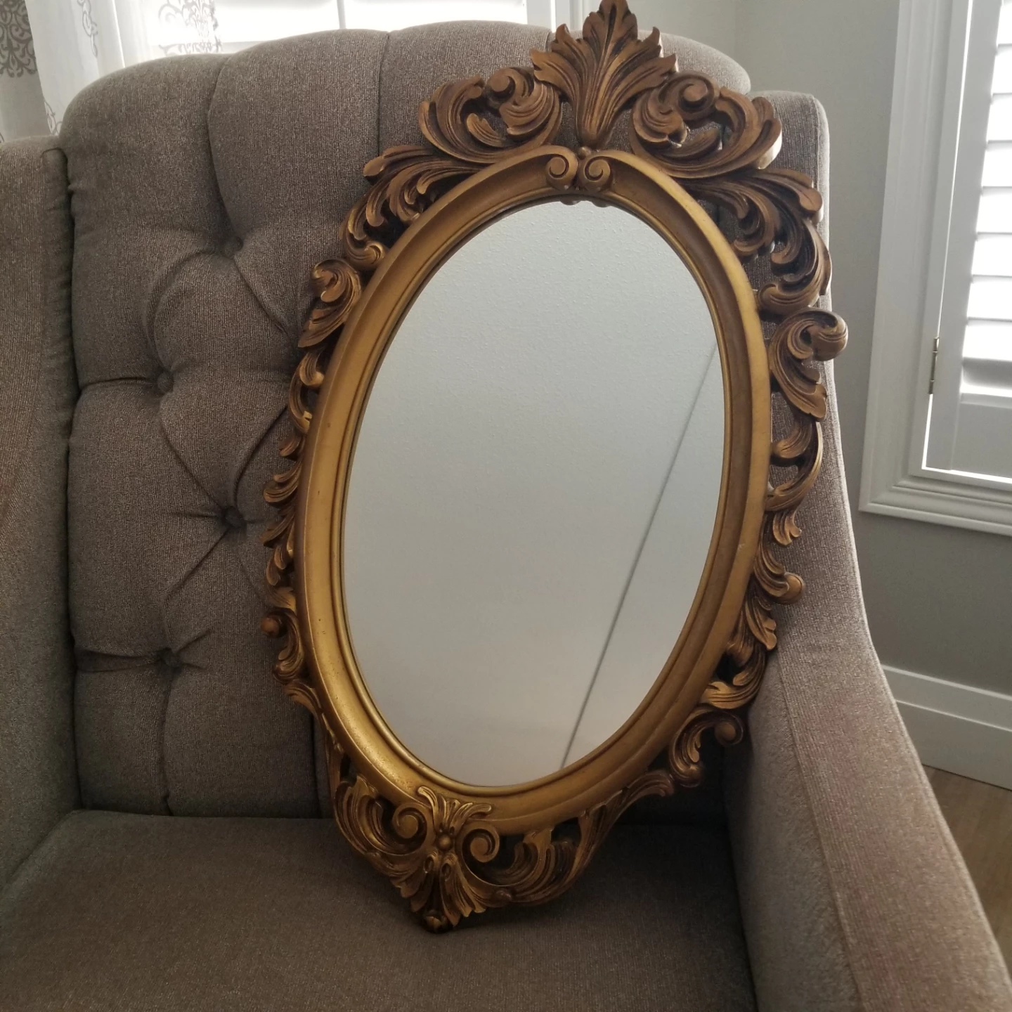 VINTAGE ORNATE MIRROR