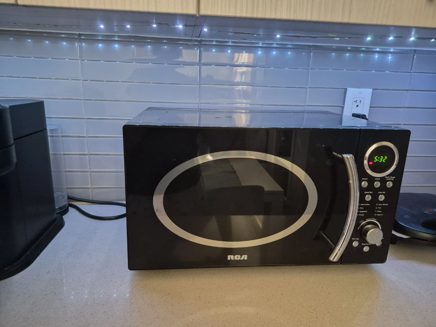 Black RCA Microwave