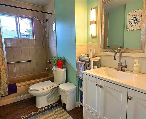 6 bed 2.5 bath house - photo 5