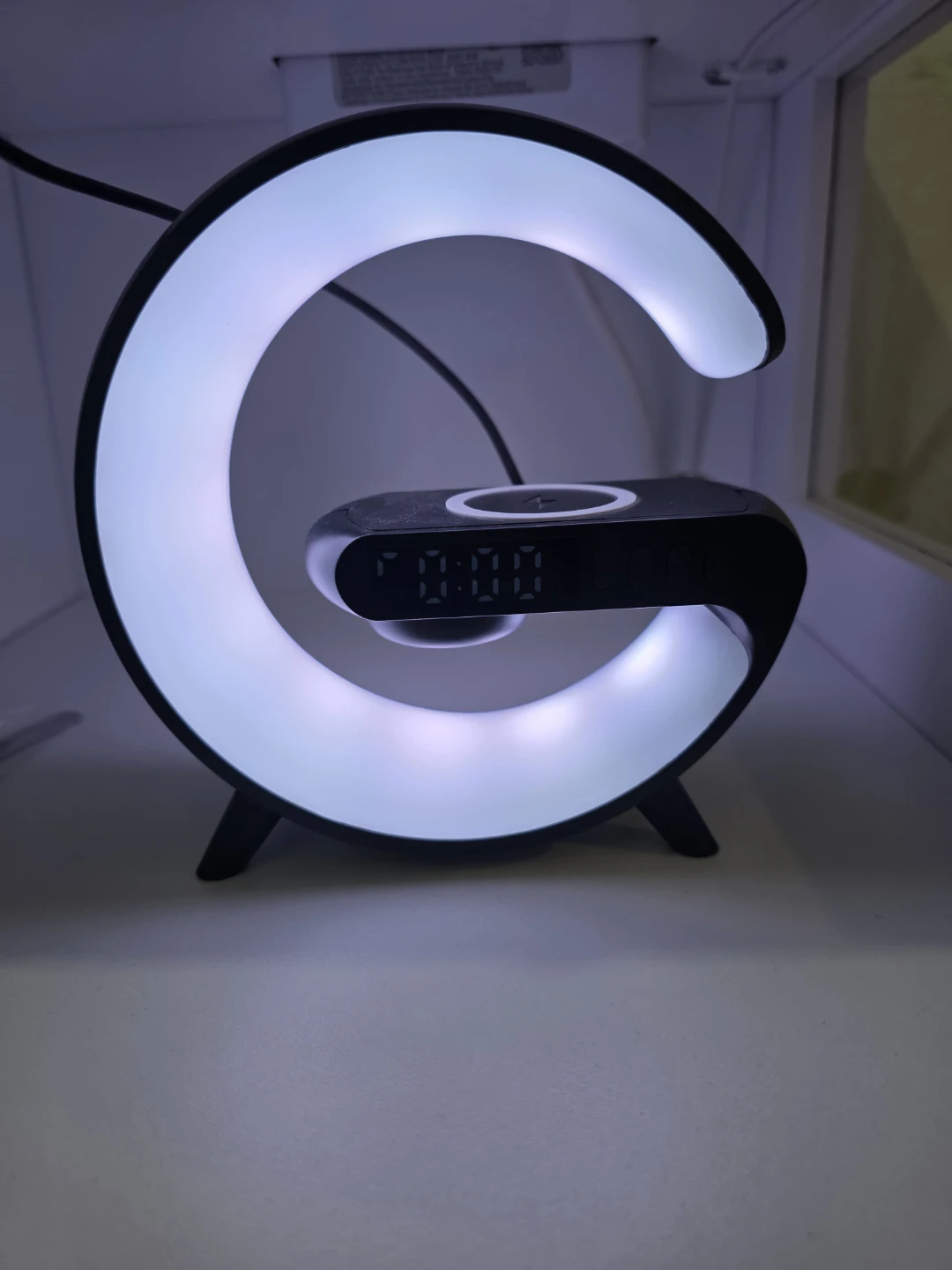 G6 Clock, Led light, Bluetooth speaker and wireless Charger
