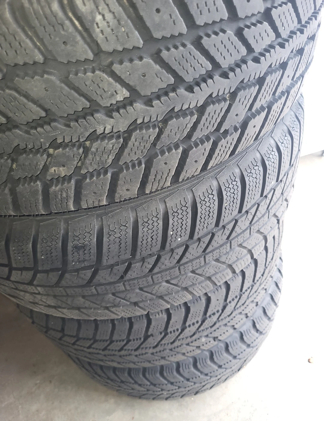 Four Weathermaxx Arctic Winter Tire 205/65R16