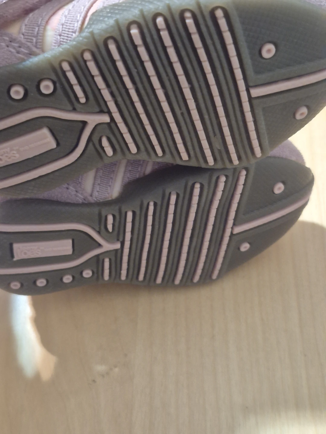 BN)Children's Pink and Purple Sneakers - Size 2 - photo 2