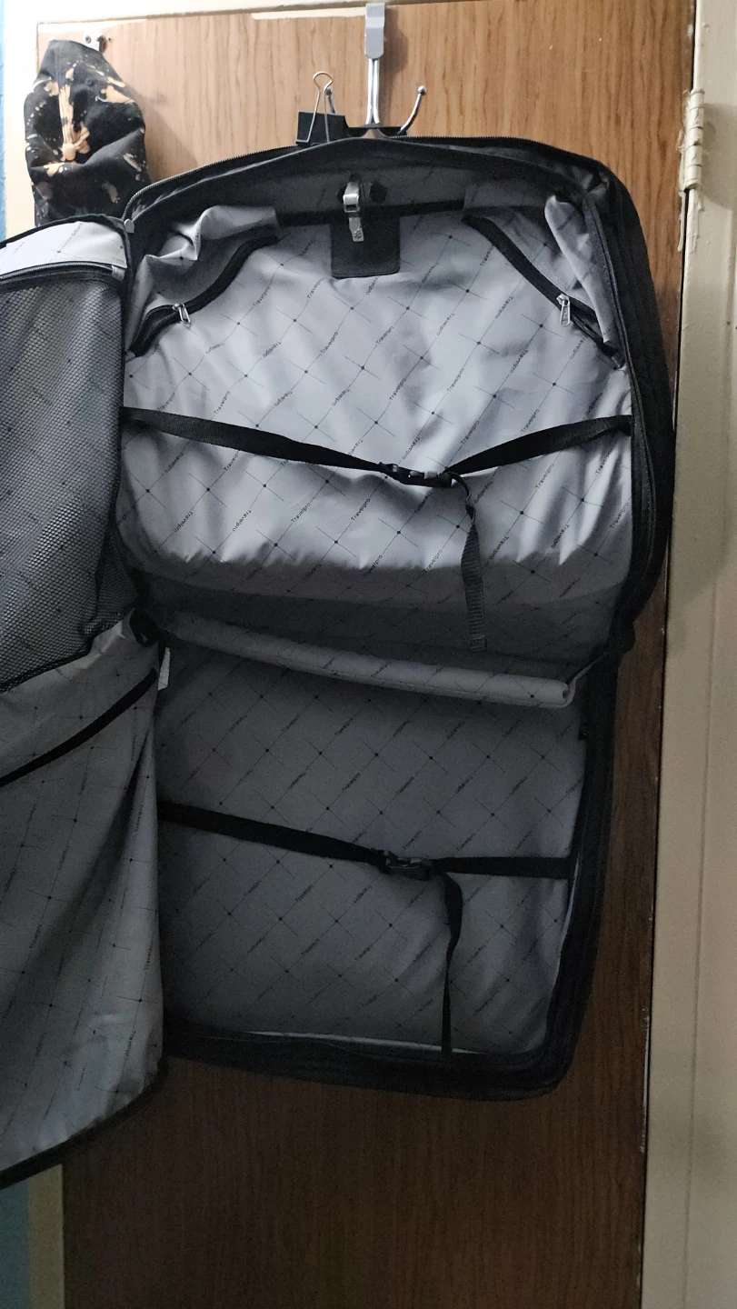 Travelpro Black Garment Bag - photo 4