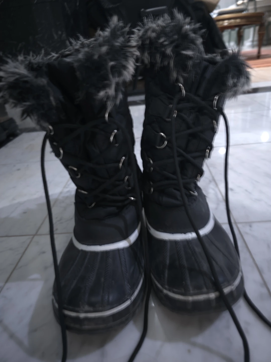 Black Winter Boots with Fur Trim