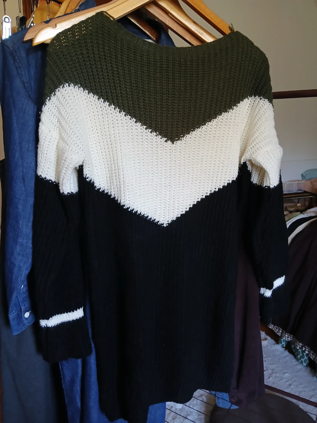 Women's Colour Block Sweater
