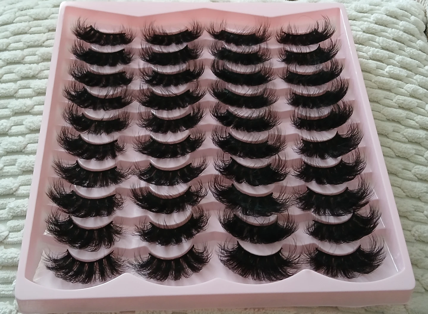 20 Pairs of Eyelashes Set with Adhesive and Tools