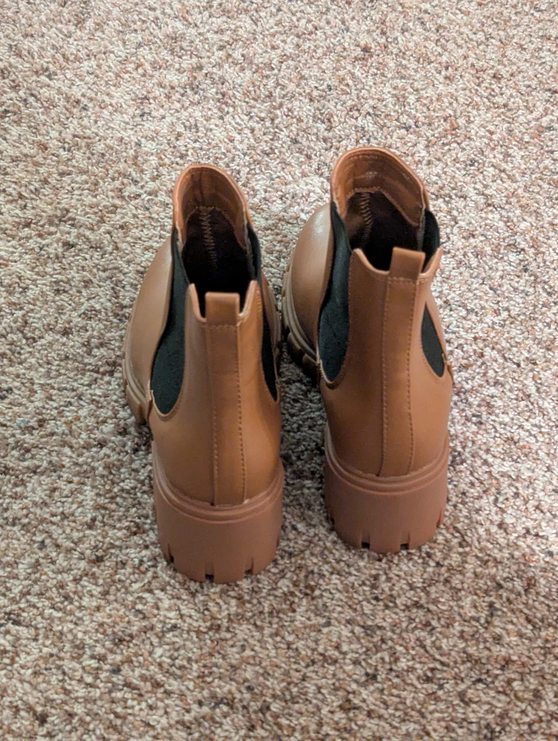 madden girl Tessa Women's Platform Chelsea Boots - photo 2